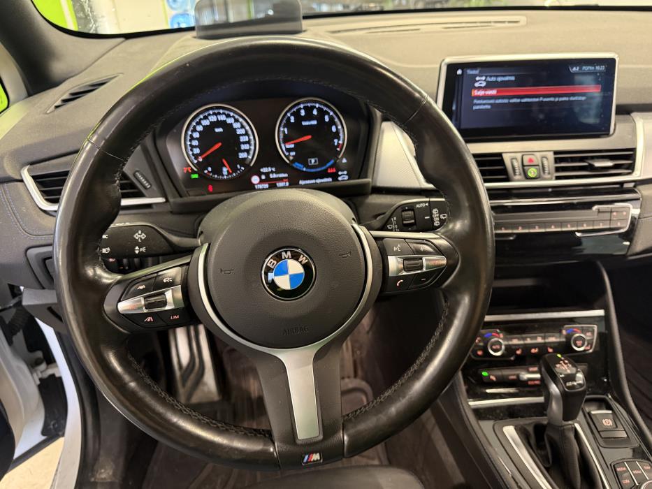 BMW 225 2019