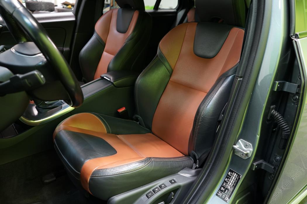 Volvo V60 Cross Country 2016