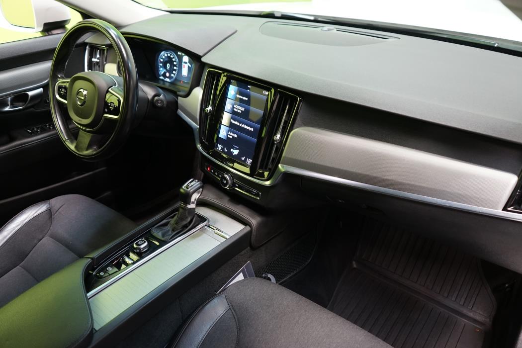 Volvo V90 Cross Country 2020