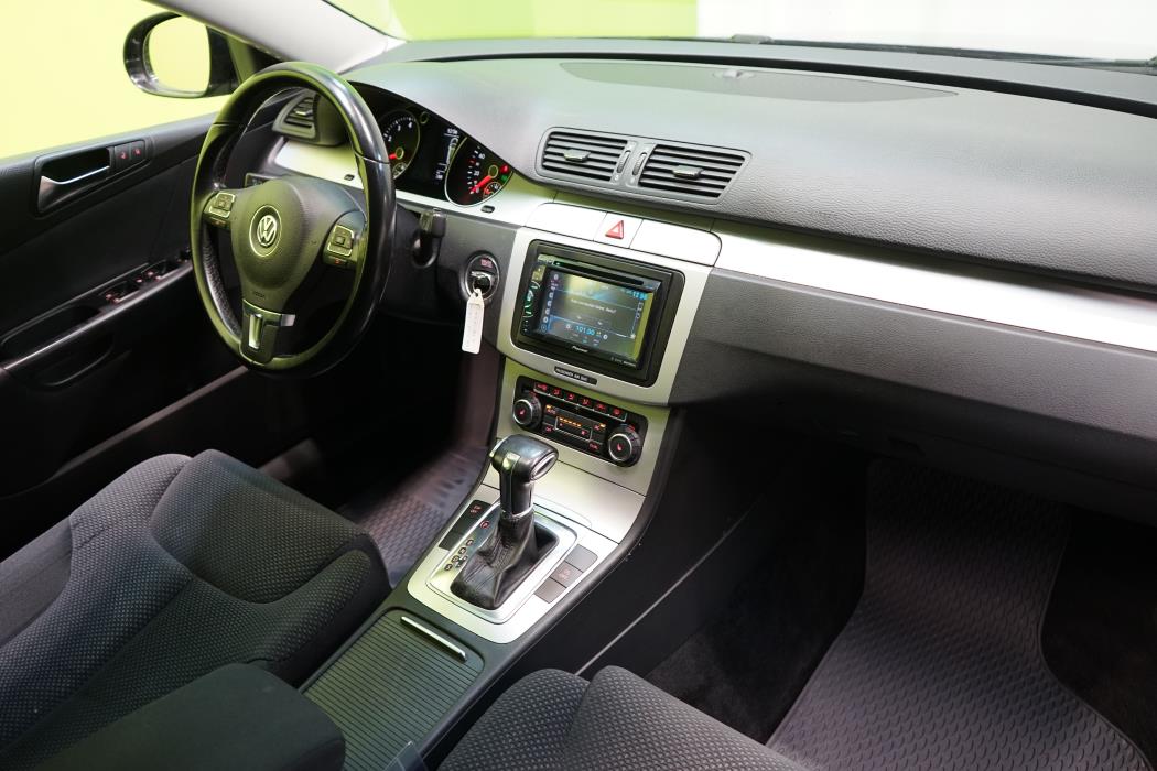 Volkswagen Passat 2010
