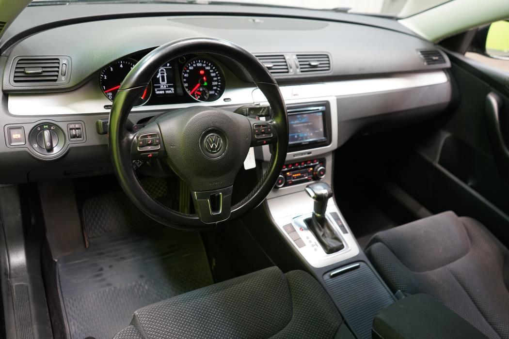 Volkswagen Passat 2010