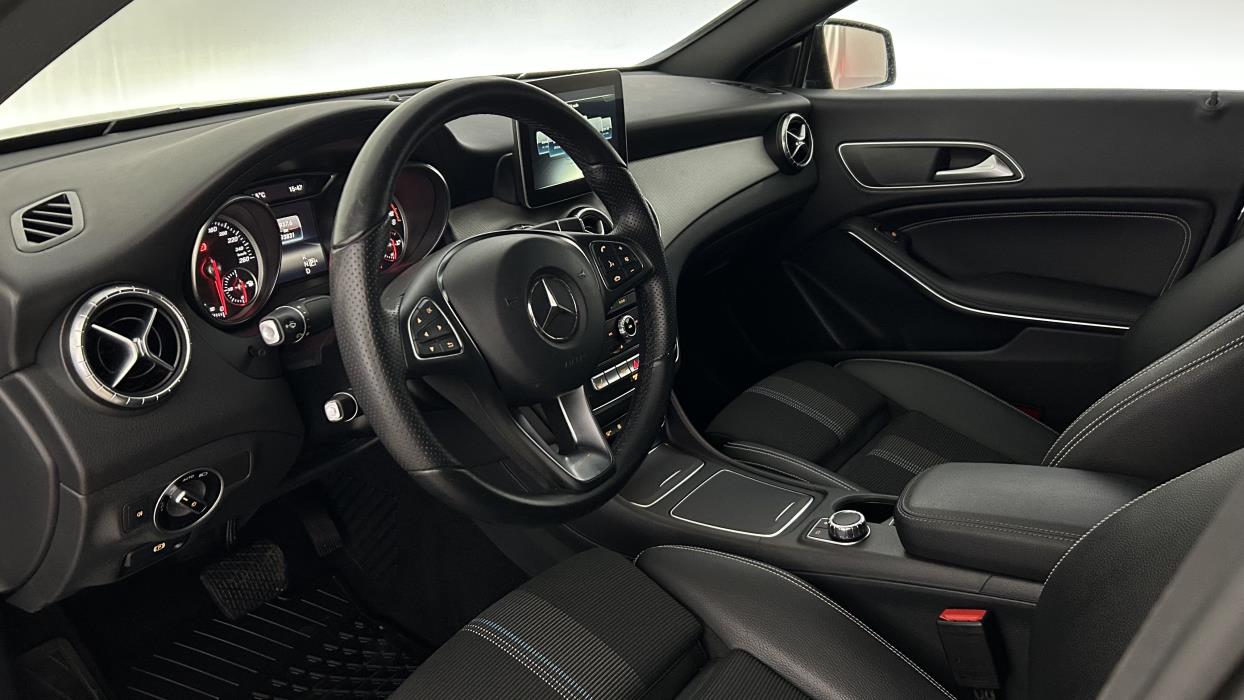 Mercedes-Benz CLA 2016