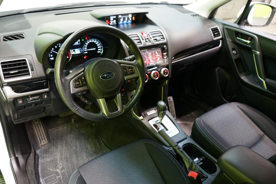 Subaru Forester 2016