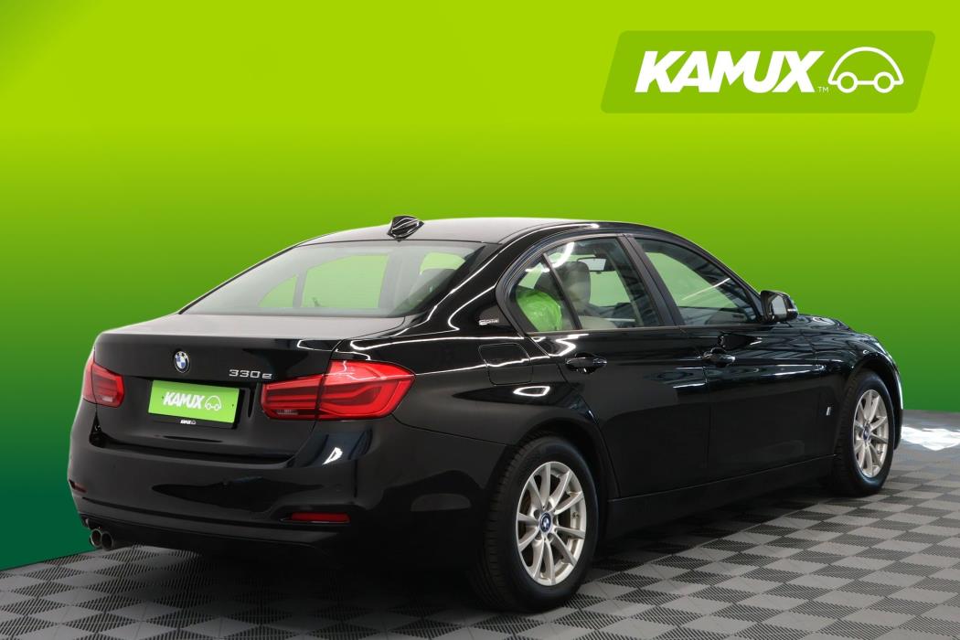 BMW 330e 2018