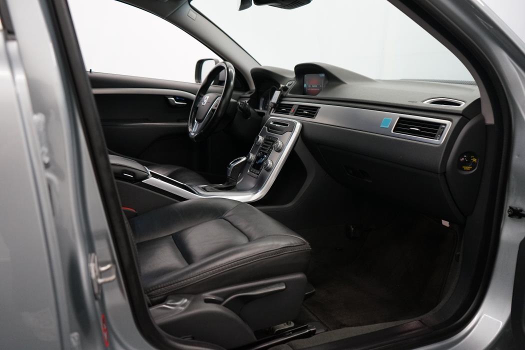 Volvo XC70 2015
