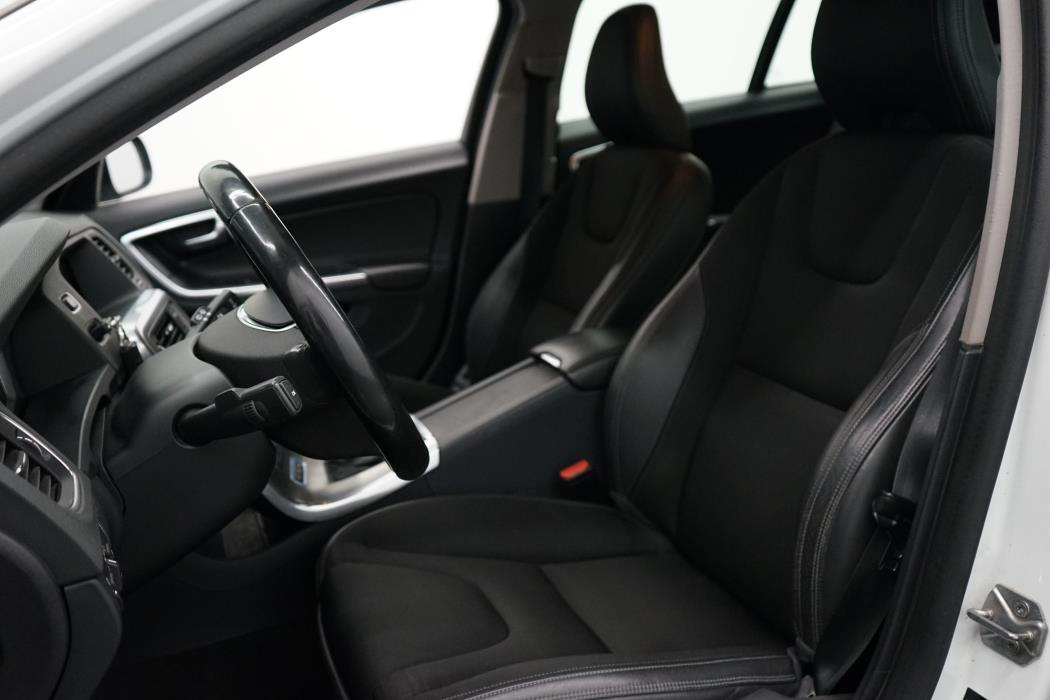Volvo V60 2018
