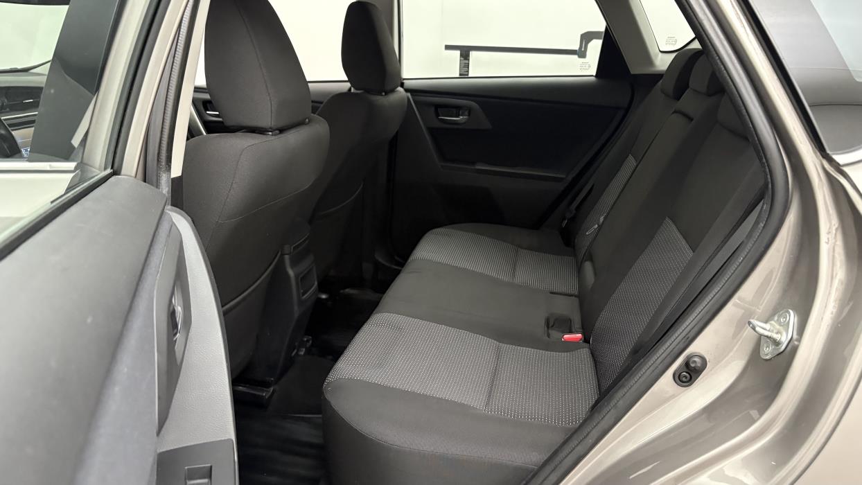 Toyota Auris 2014