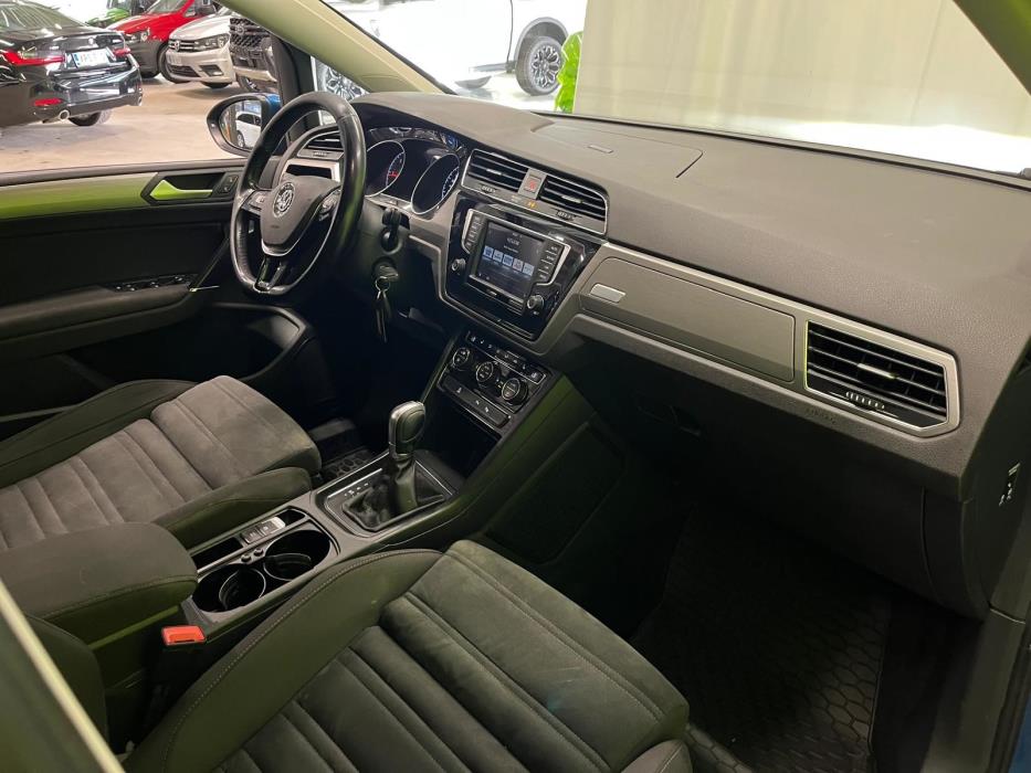 Volkswagen Touran 2016