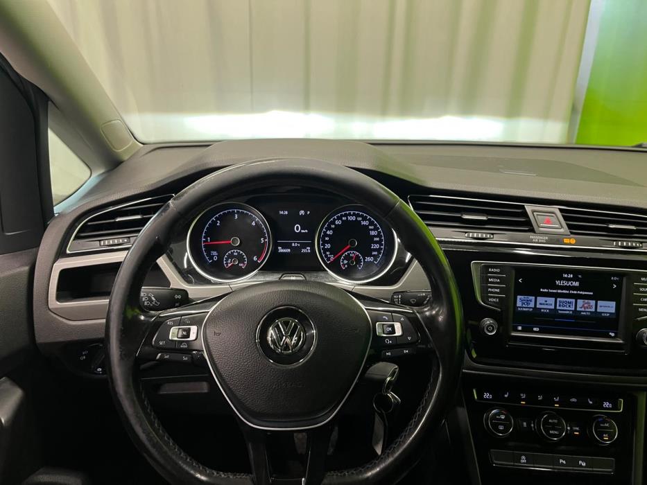 Volkswagen Touran 2016