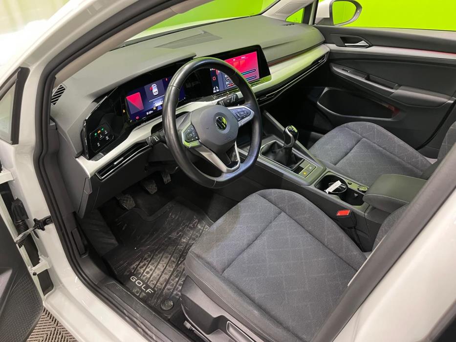 Volkswagen Golf 2021