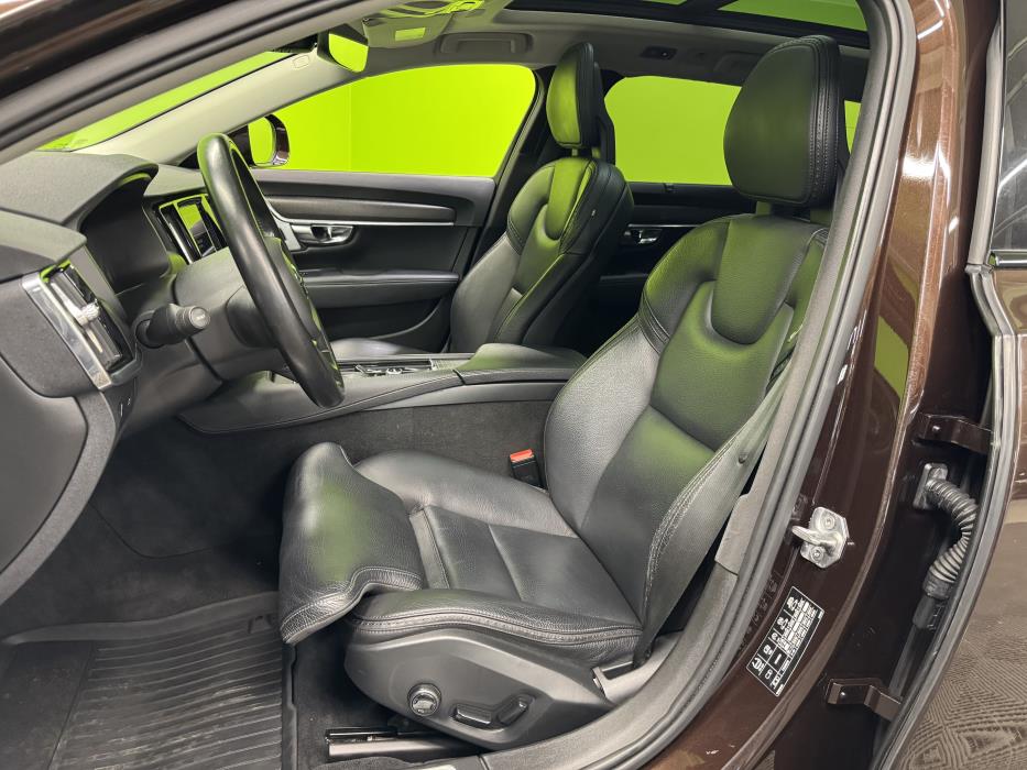 Volvo V90 Cross Country 2017