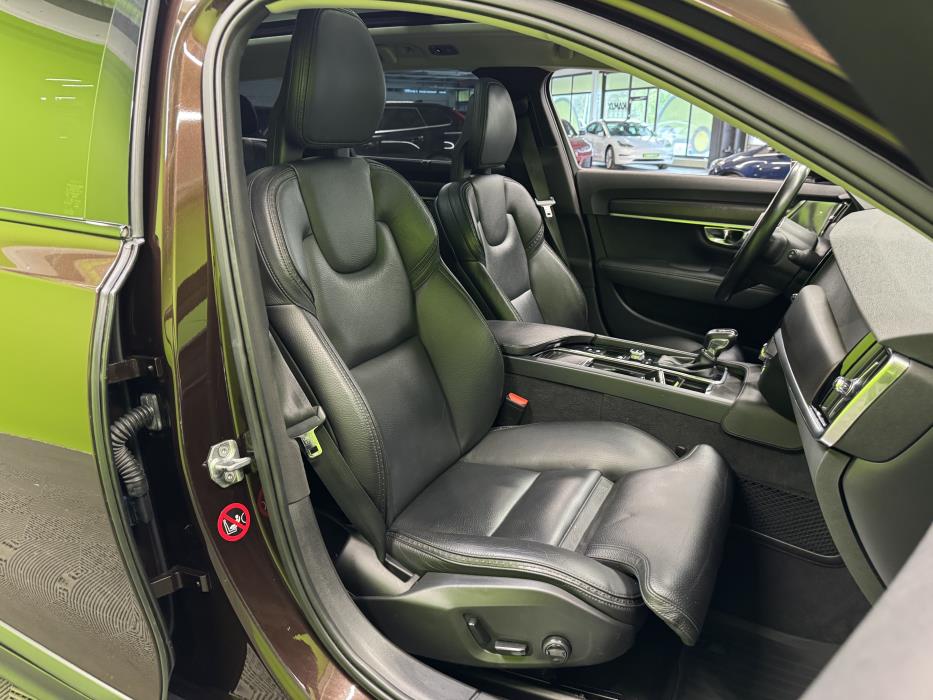 Volvo V90 Cross Country 2017