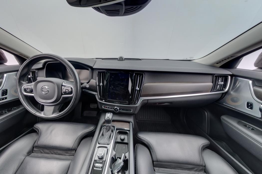 Volvo V90 Cross Country 2017