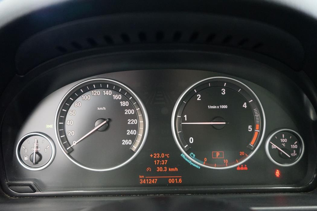 BMW 520 2011