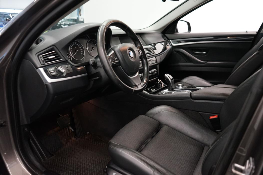 BMW 520 2011