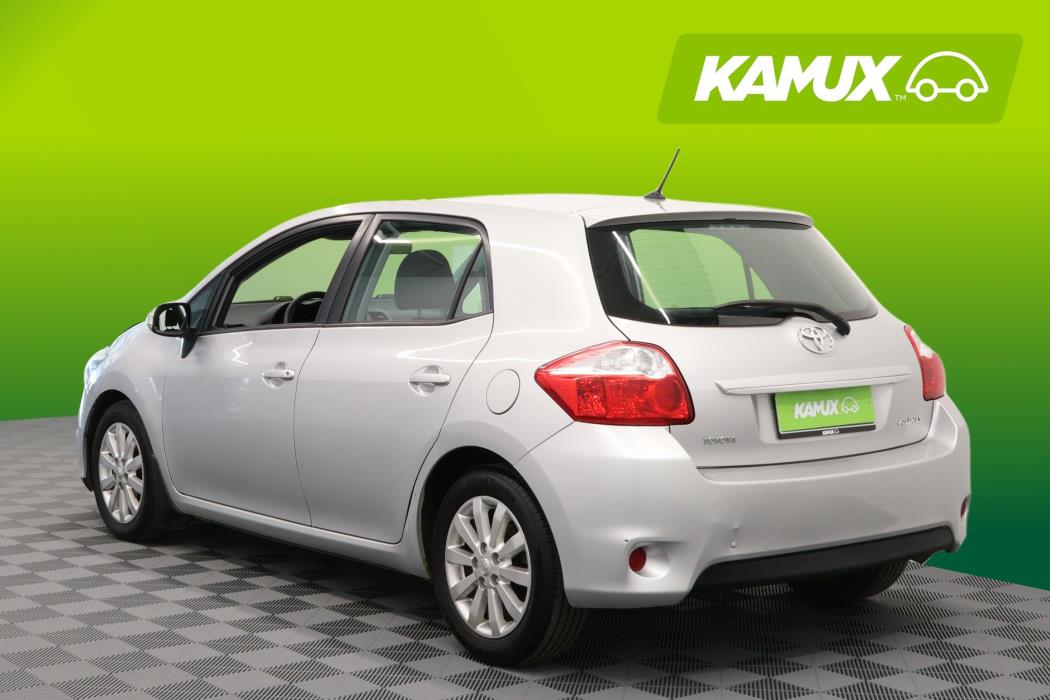Toyota Auris 2010