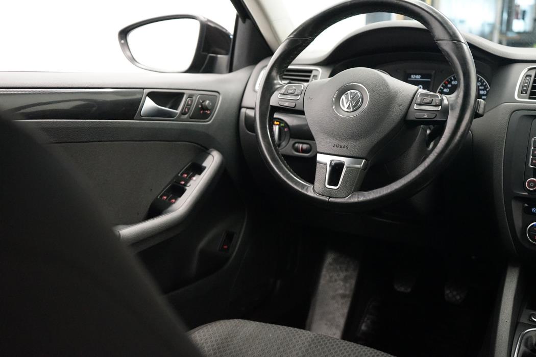 Volkswagen Jetta 2013