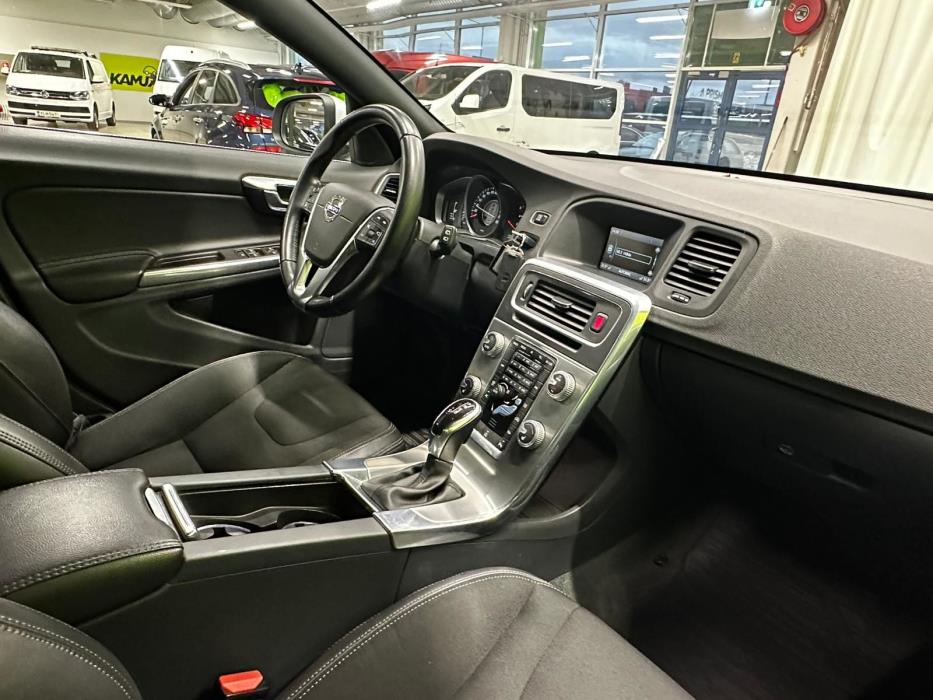 Volvo V60 2015