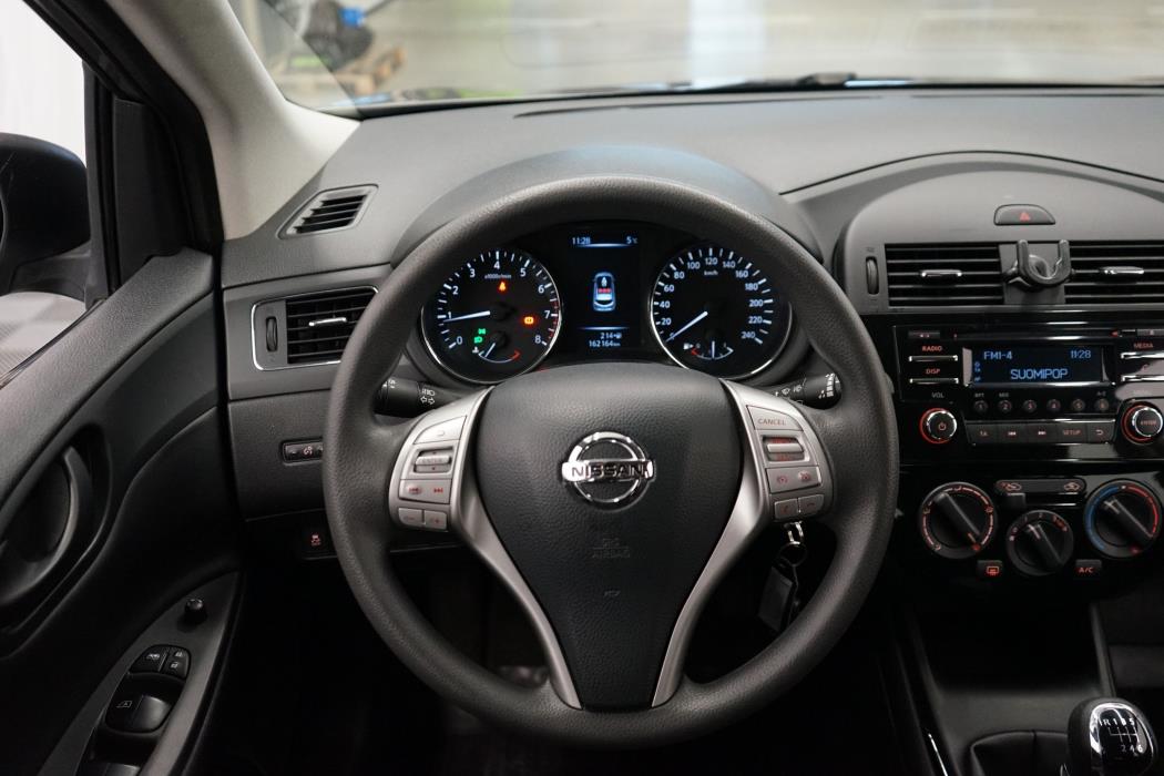 Nissan Pulsar 2016