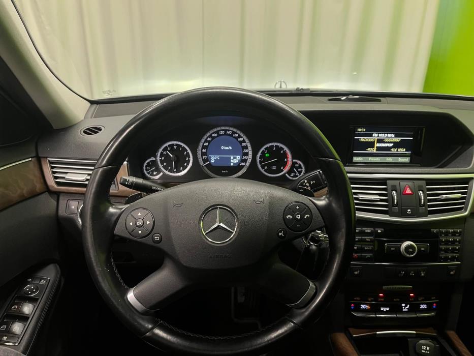 Mercedes-Benz E 2010