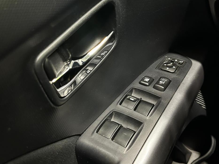 Mitsubishi Outlander 2008