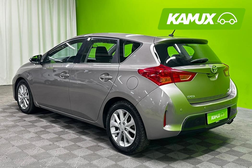 Toyota Auris 2013