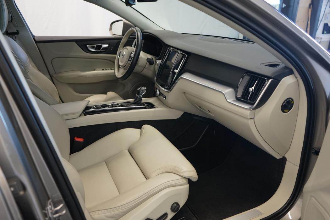 Volvo V60 Cross Country 2020