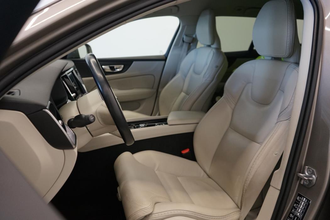 Volvo V60 Cross Country 2020