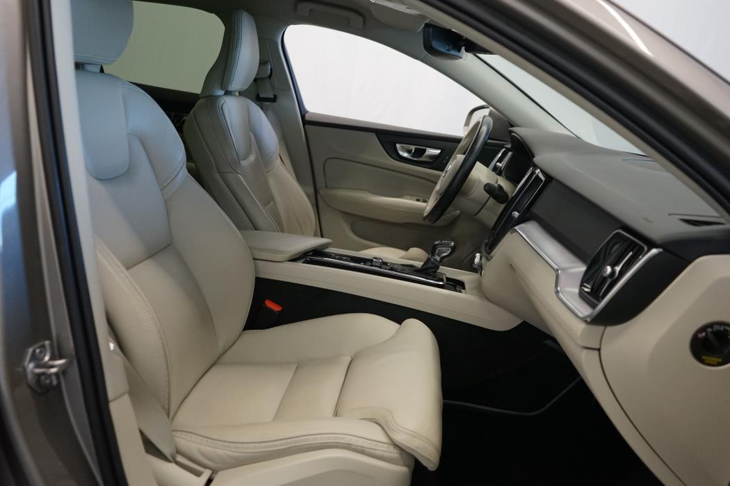 Volvo V60 Cross Country 2020