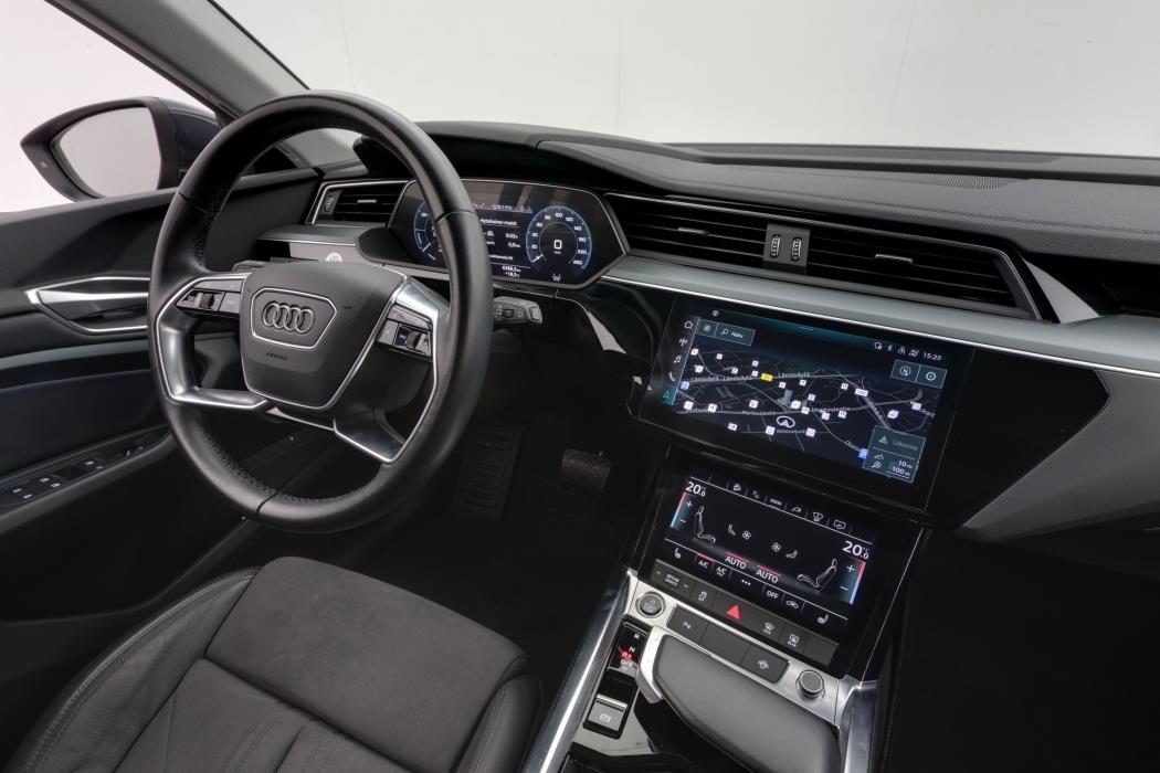 Audi e-tron 2022