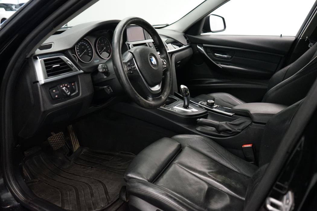 BMW 320 2017