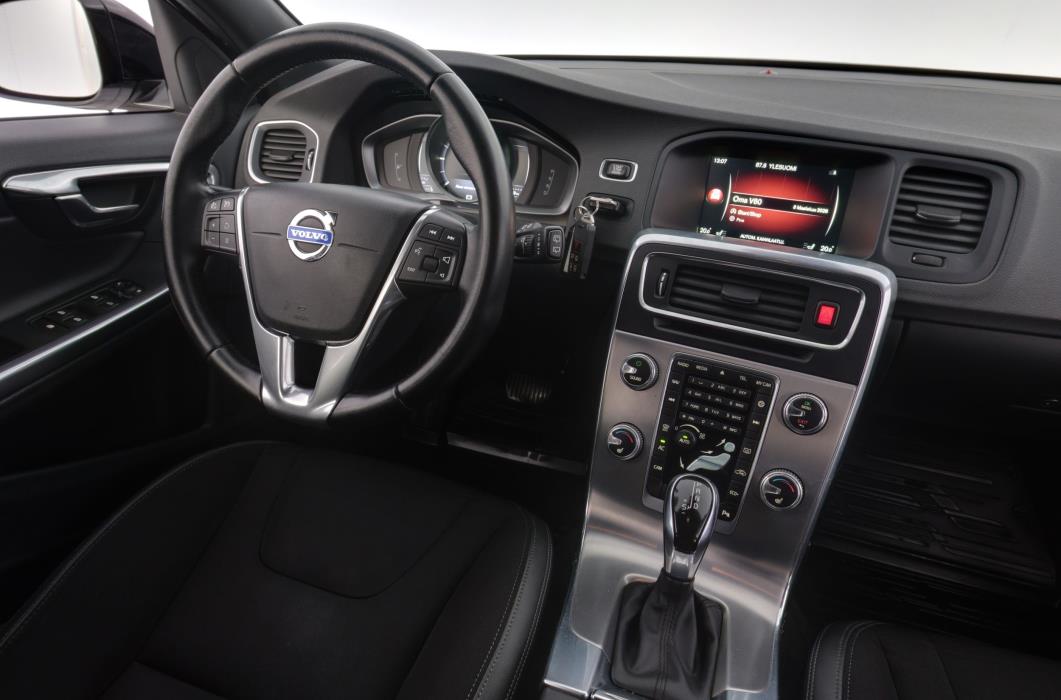 Volvo V60 Cross Country 2016