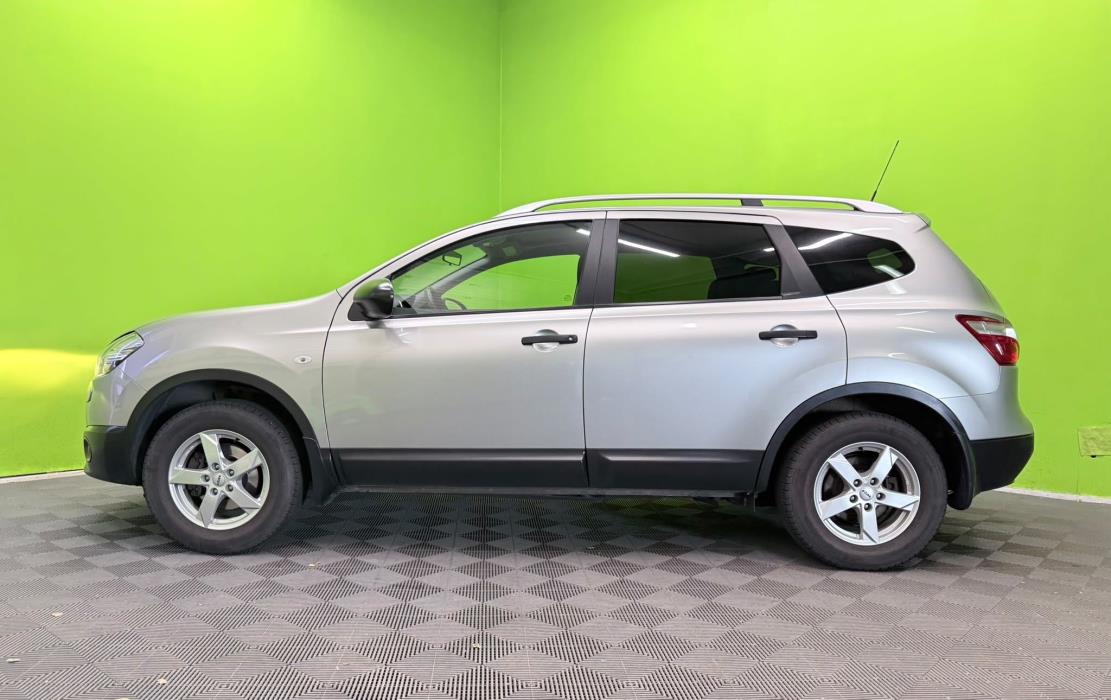 Nissan Qashqai+2 2010