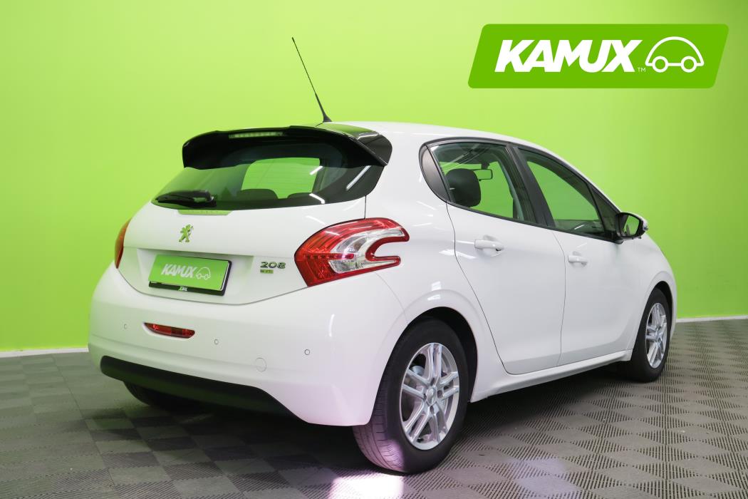 Peugeot 208 2015