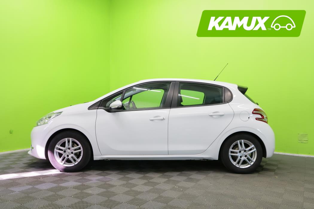 Peugeot 208 2015