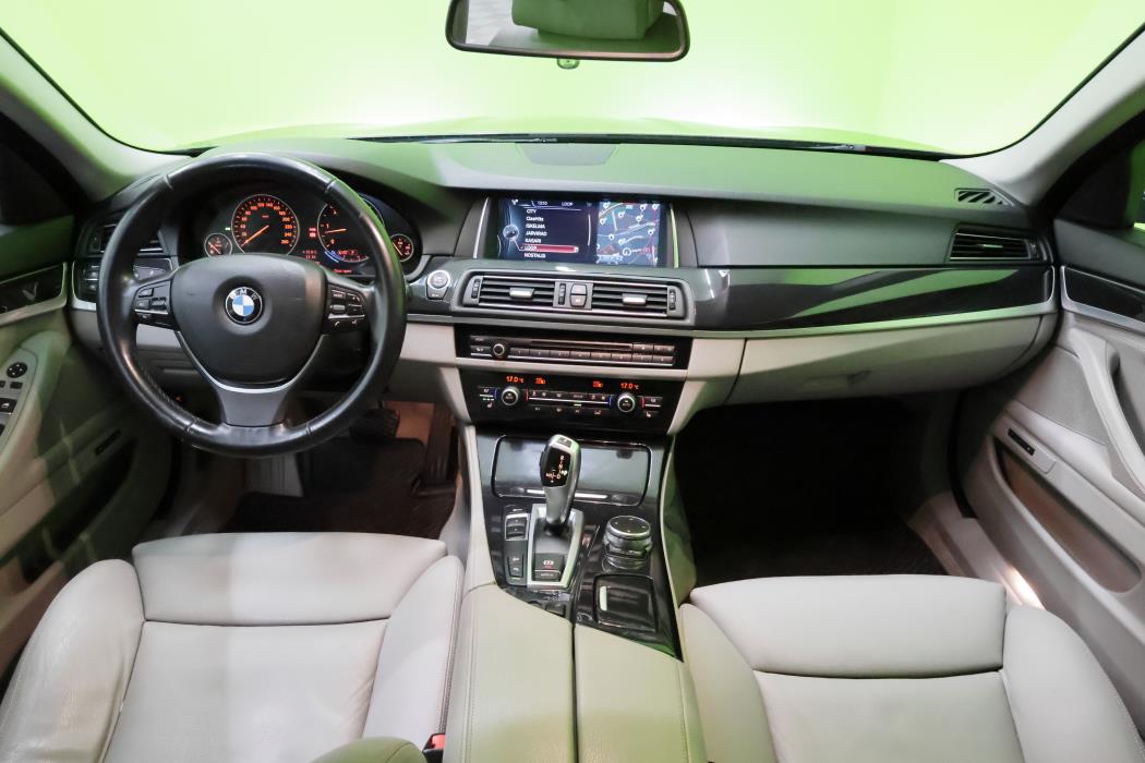 BMW 530 2012