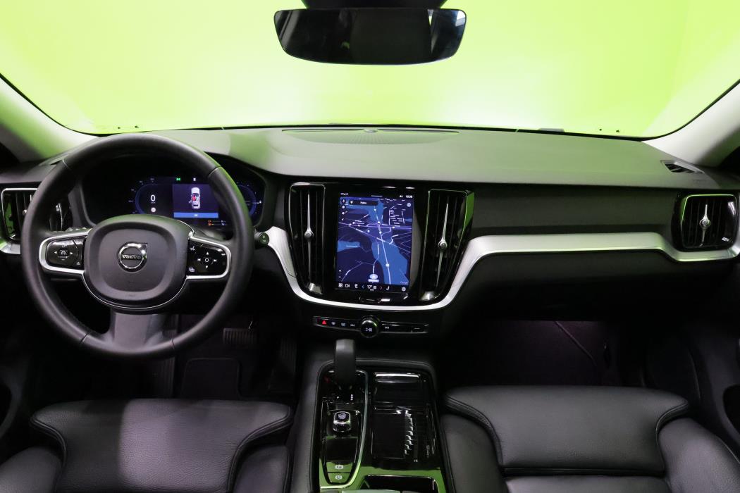 Volvo V60 2024