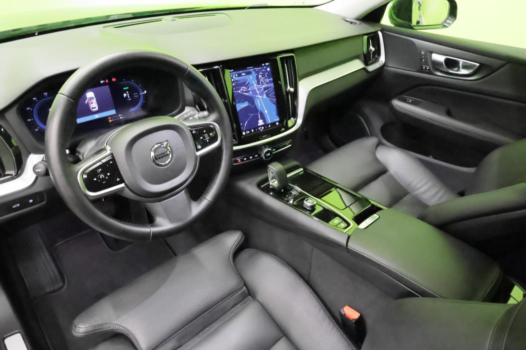 Volvo V60 2024