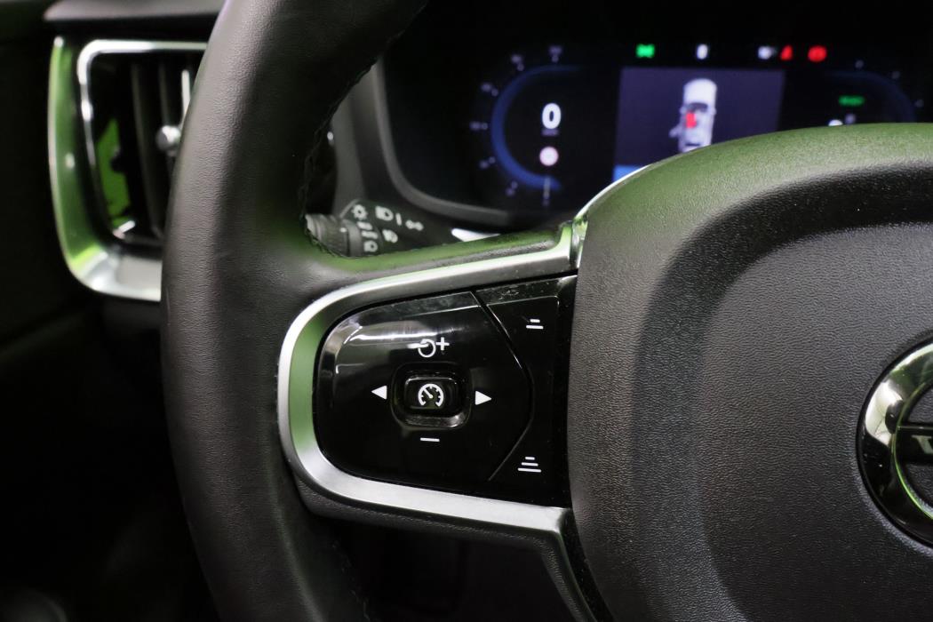 Volvo V60 2024
