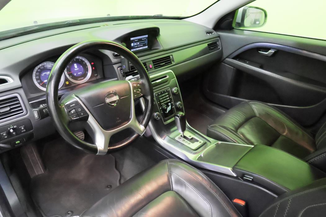 Volvo V70 2012