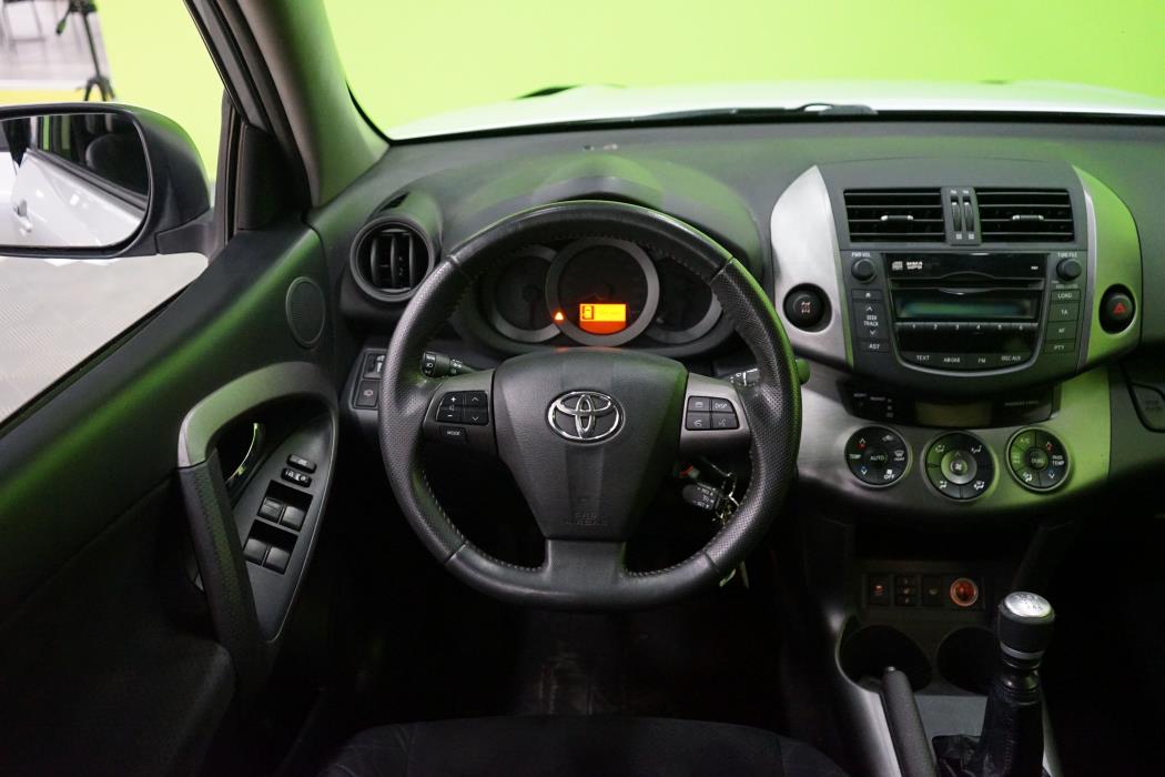 Toyota RAV4 2012
