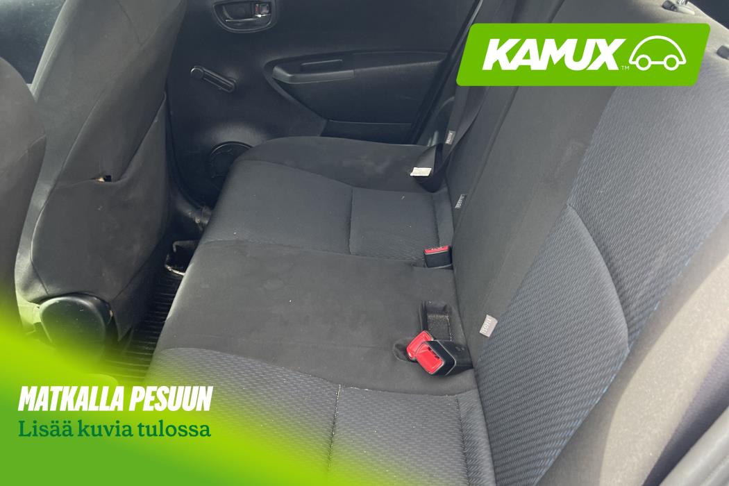 Toyota Yaris 2012