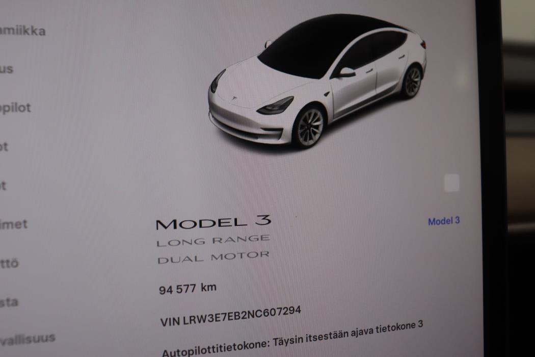 Tesla Model 3 2022
