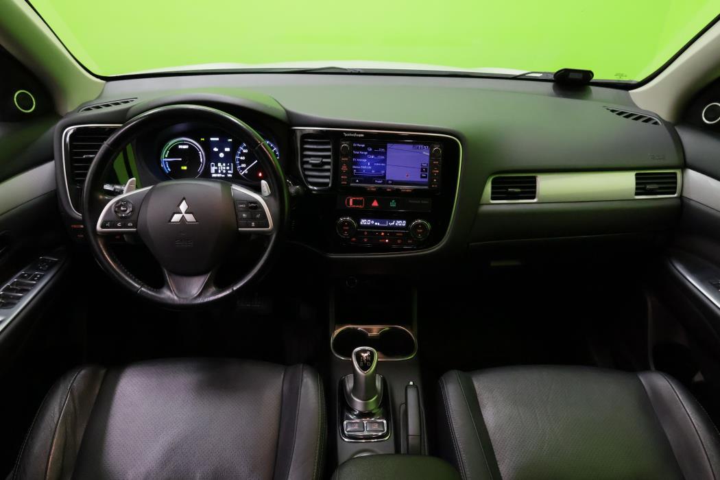 Mitsubishi Outlander 2014