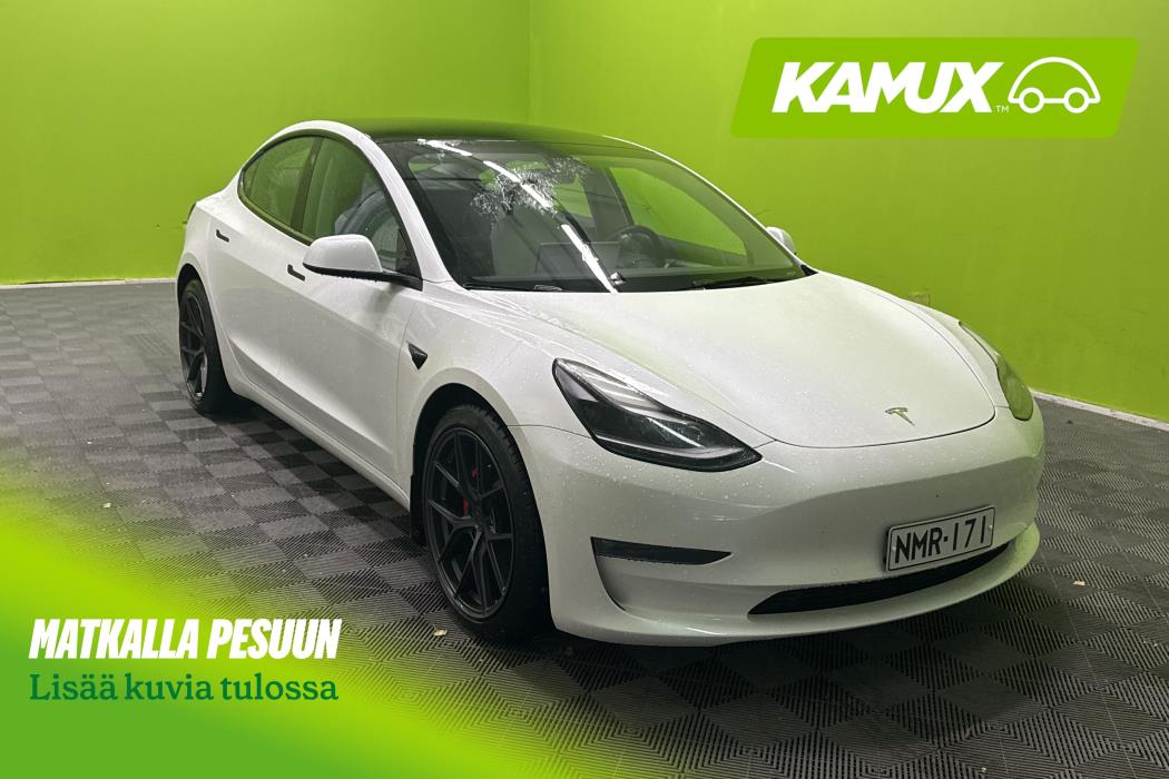 Tesla Model 3 2022