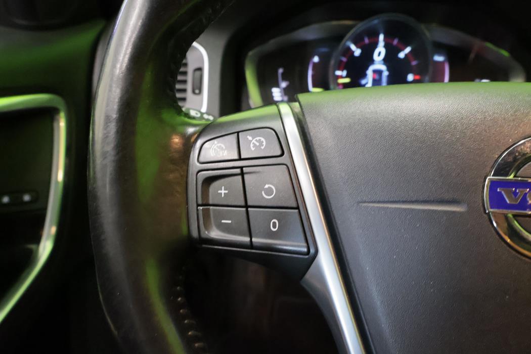 Volvo V60 Cross Country 2016