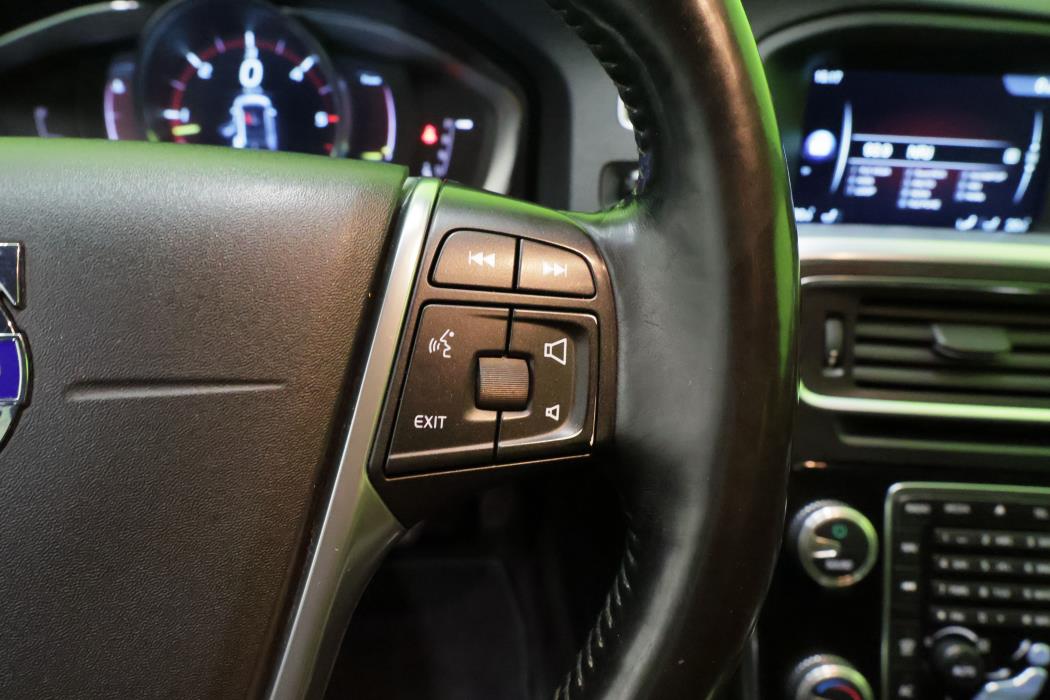 Volvo V60 Cross Country 2016