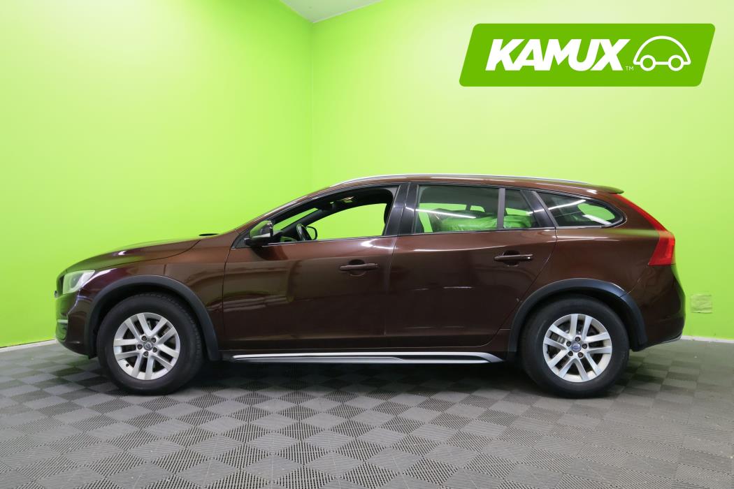 Volvo V60 Cross Country 2016