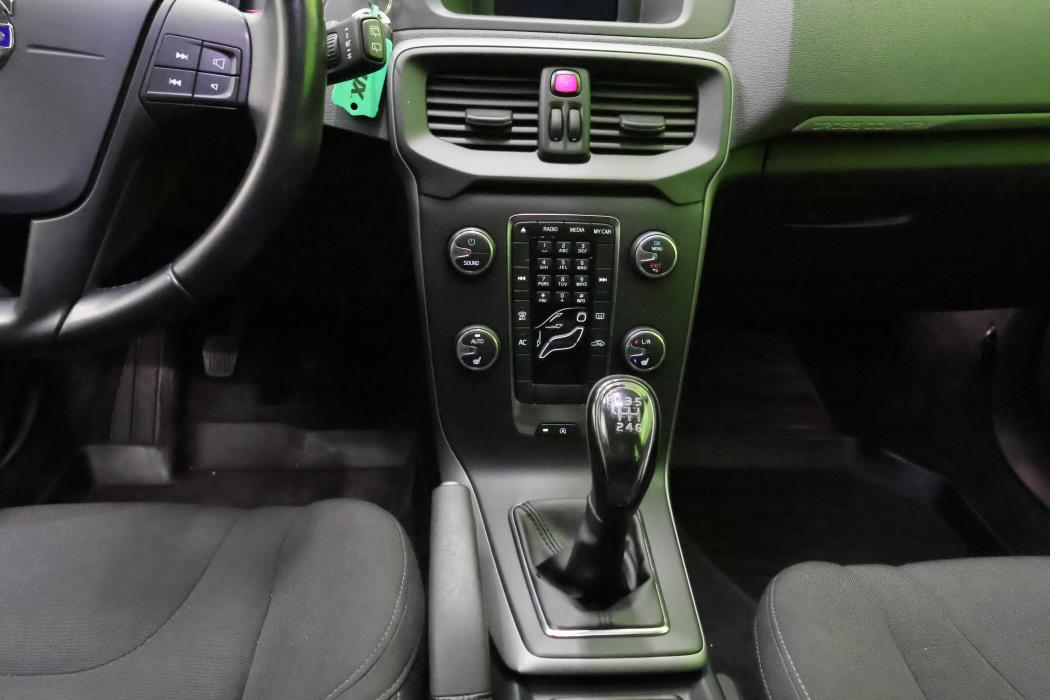 Volvo V40 Cross Country 2014