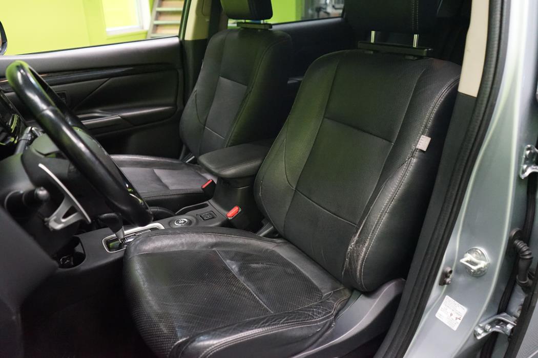 Mitsubishi Outlander 2016